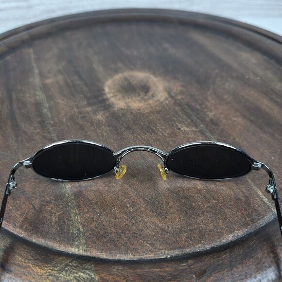 Vintage Moschino Y2K M 3088-S Womens Oval Metal Sunglasses Gorpcore Grunge Italy main image 7